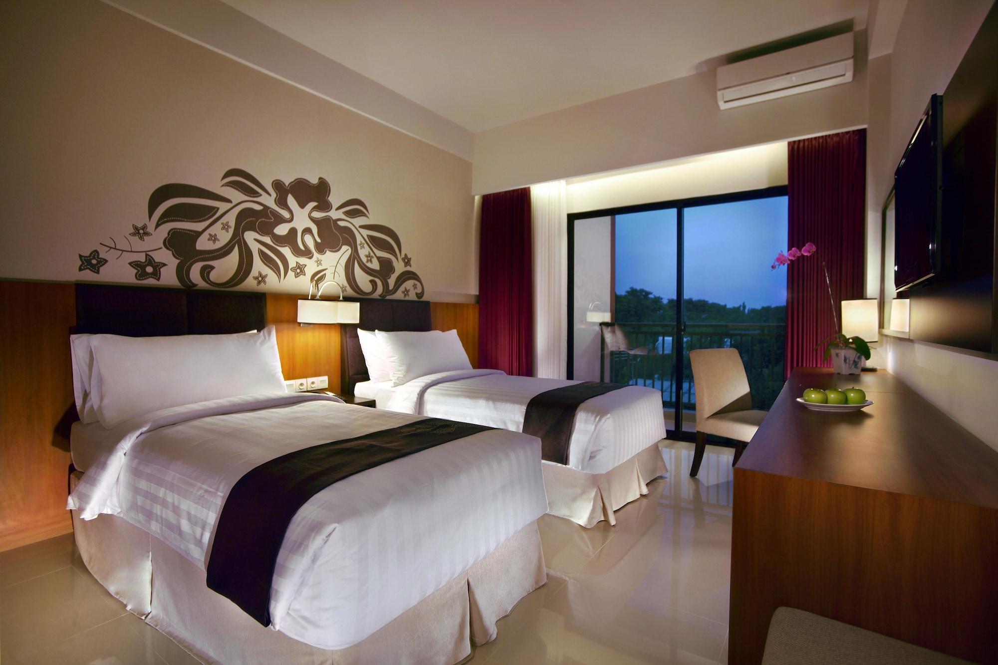 Aston Bojonegoro City Hotel Exterior photo