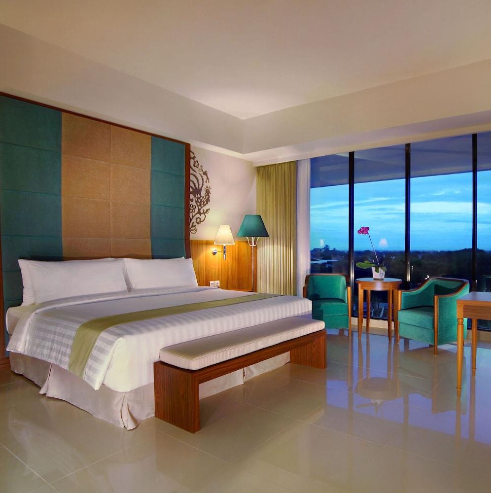 Aston Bojonegoro City Hotel Exterior photo