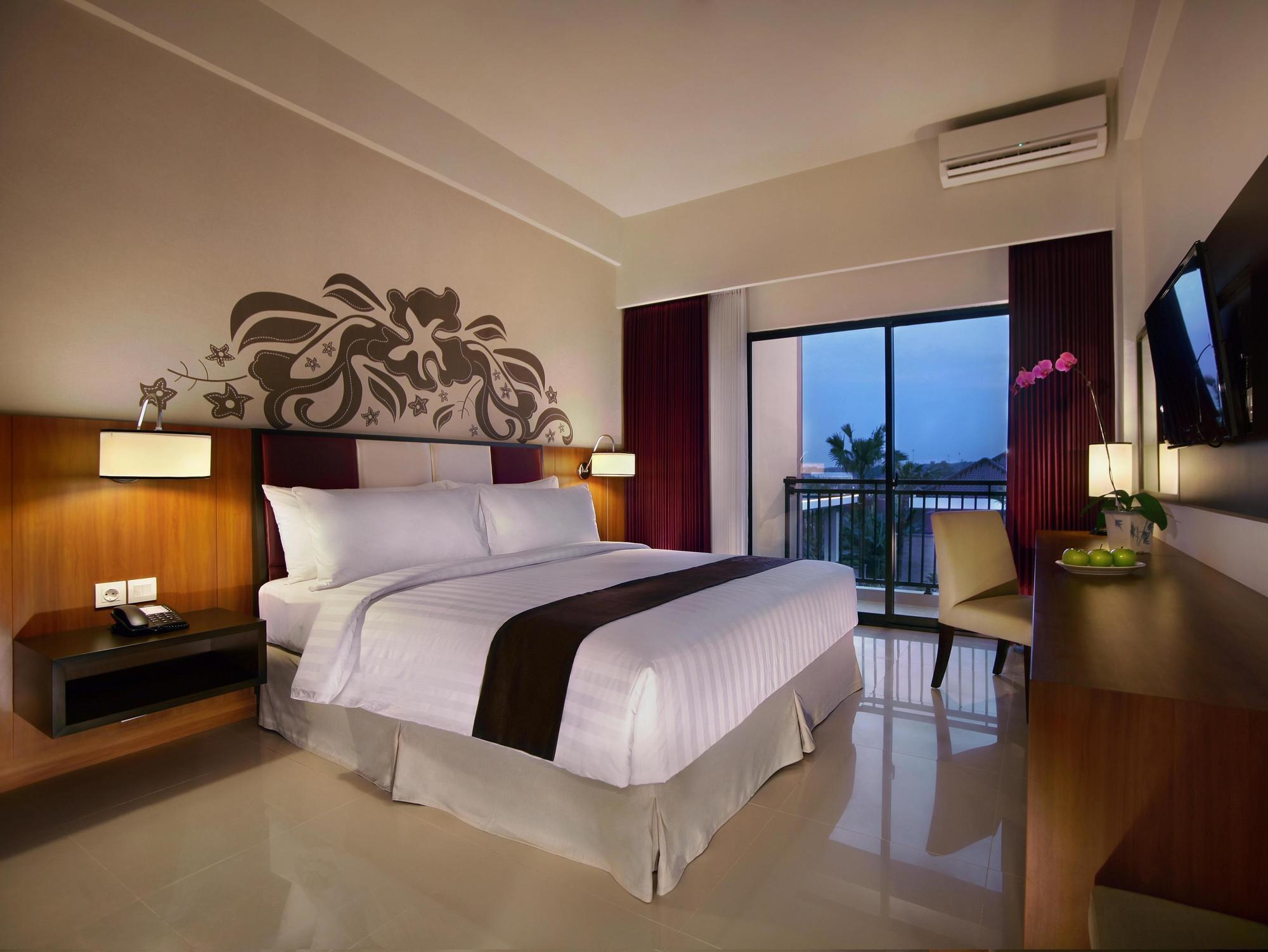 Aston Bojonegoro City Hotel Exterior photo